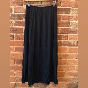 37” Vanity Fair Half Slip Black